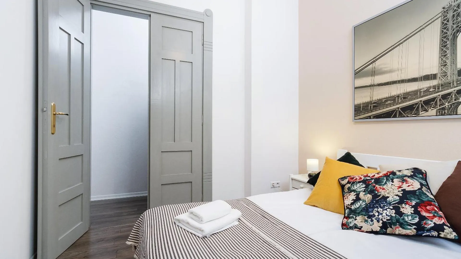 Main Station - 8 Rakowicka Street Apartment Krakow